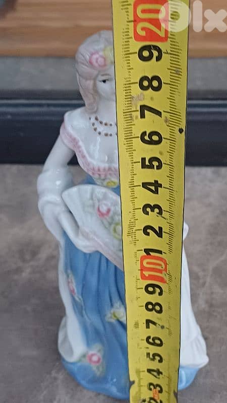 antique 7