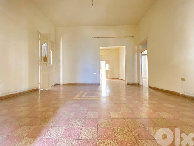 Spacious Apartment for rent in Achrafieh. 0