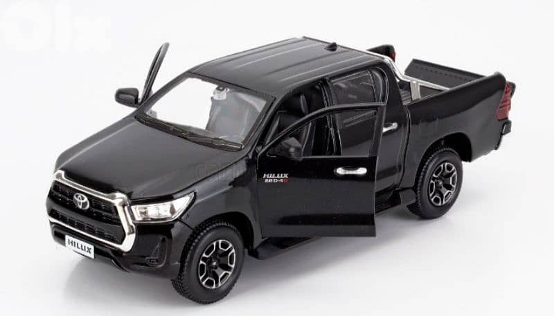 Toyota Hilux 2021 diecast car model 1:27 7