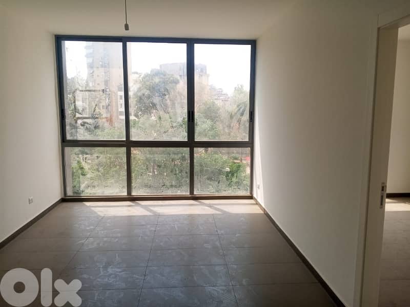 Brand New Office For Rent In Ain El Remaneh مكتب للاجار في عين الرمانة 0