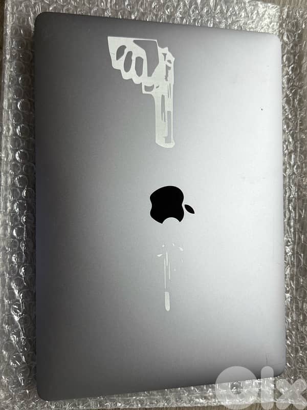 MacBook laser engraving 7