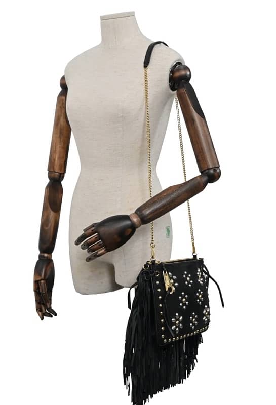 Moschino Cheap and Chic 2