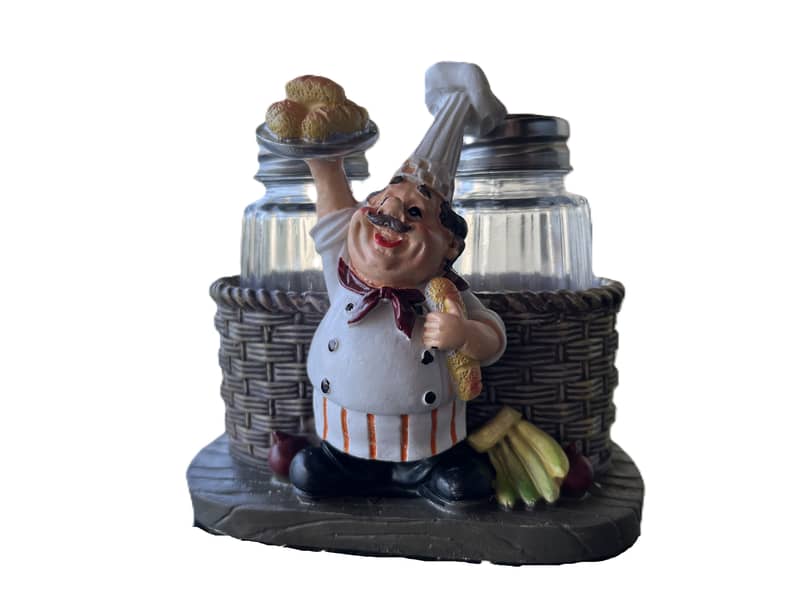 Salt & Pepper Shakers 1