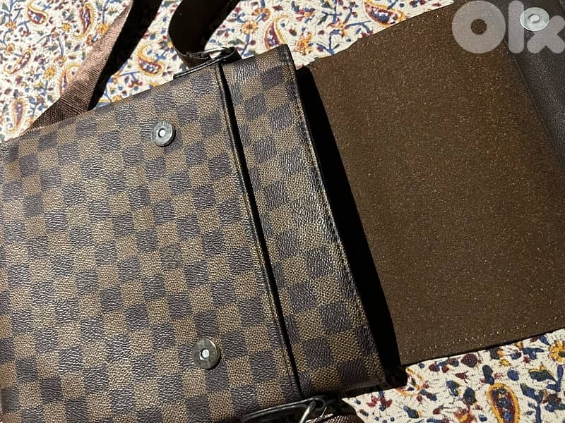 LV Louis Vuitton Bag 2