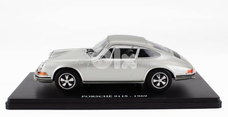 Porsche 911S 1969 diecast car model 1;24 1