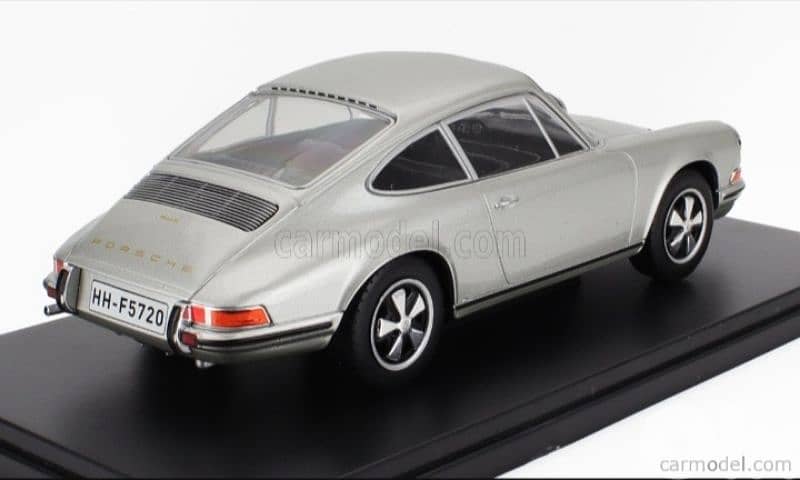 Porsche 911S 1969 diecast car model 1;24 2