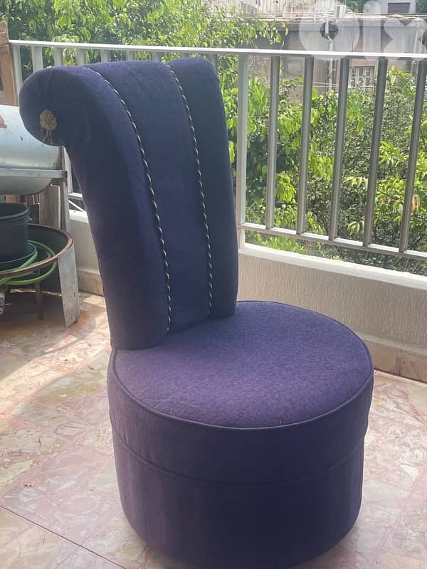 One Seater Sofas/Chairs 0