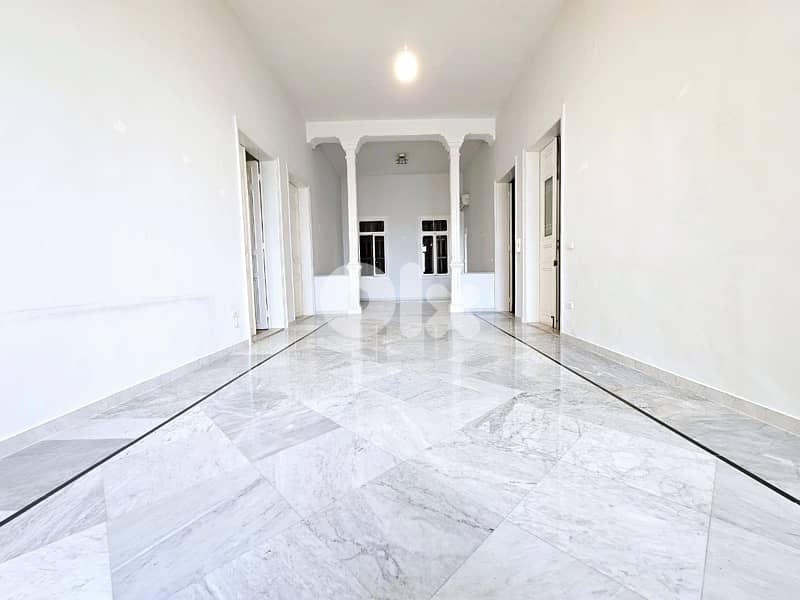 RA25-4287 Vintage Apartment with High Ceilings in Clemenceau, for Rent 0