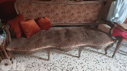 sofas old