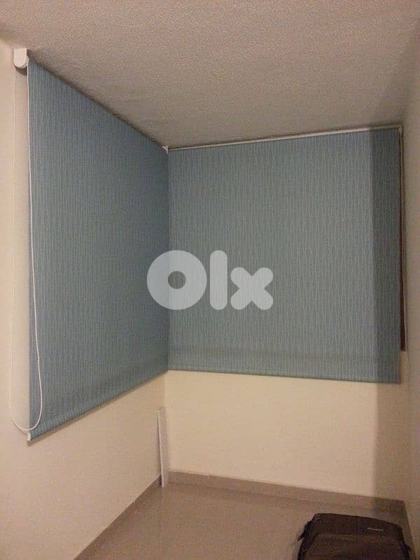 Thick Sunscreen Roll-Up Curtains 2