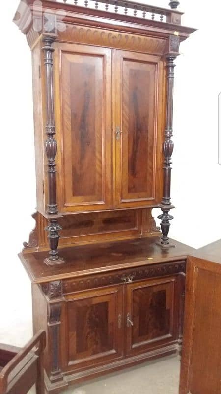 english victorian wallnut wood vetrine 1