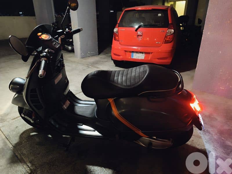 Vespa GTV  ajnabieh 700 miles 3