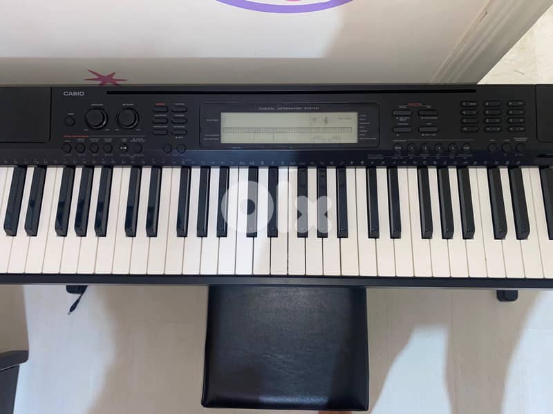 Casio piano like new 3