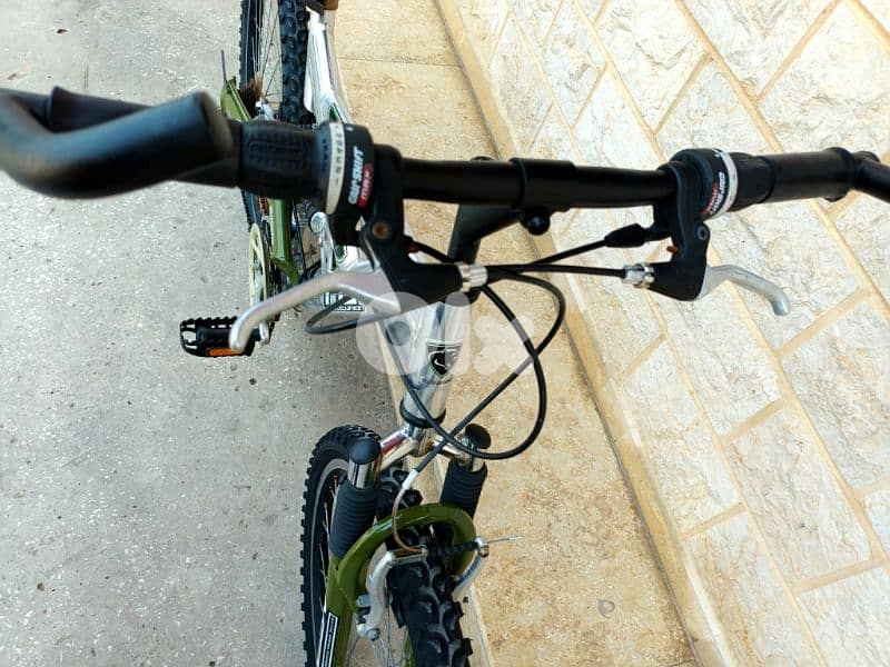 EXCELLENT MOUNTAIN BIKE 4