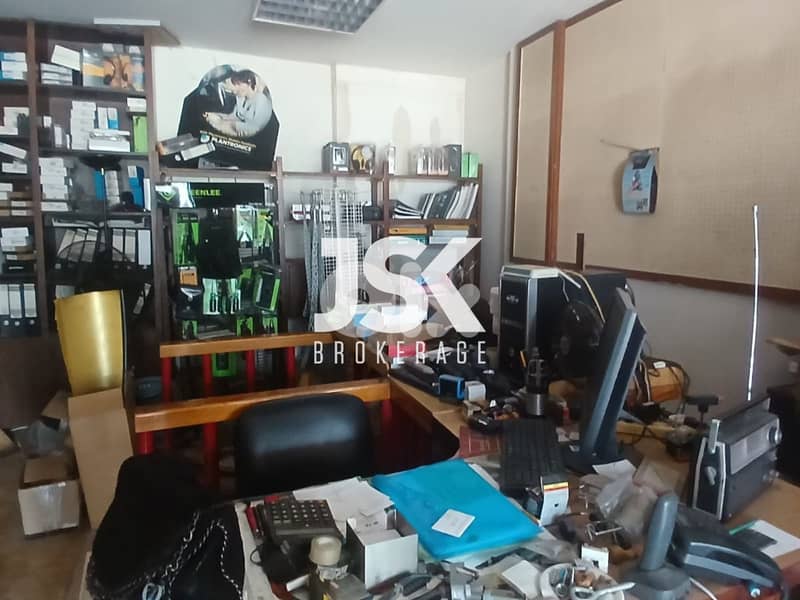 L18798 - Shop With Storage For Sale in Sin El Fil 0