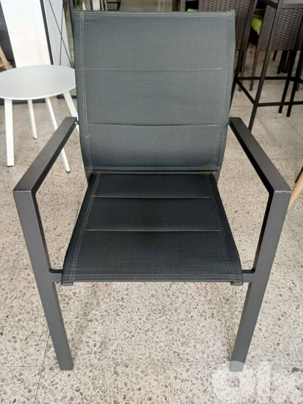 كرسي ماليزي 0