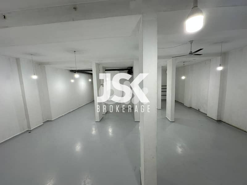 L18813-240 SQM Warehouse For Sale in Msaytbeh, Ras Beirut 0