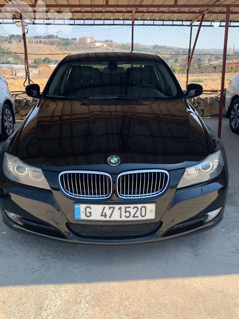 BMW E90 Series  320 /2010 0