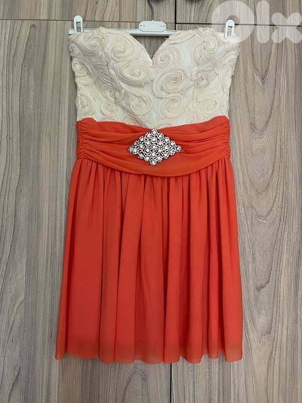 فستان لمناسبة 0