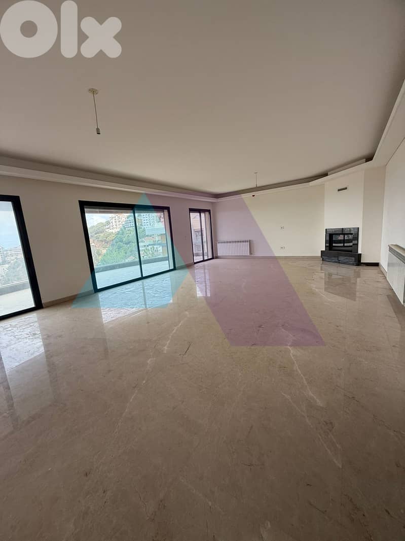 350m2 apartment+mountain/sea view 4sale in Monteverde-شقة في مونتيفردي 0