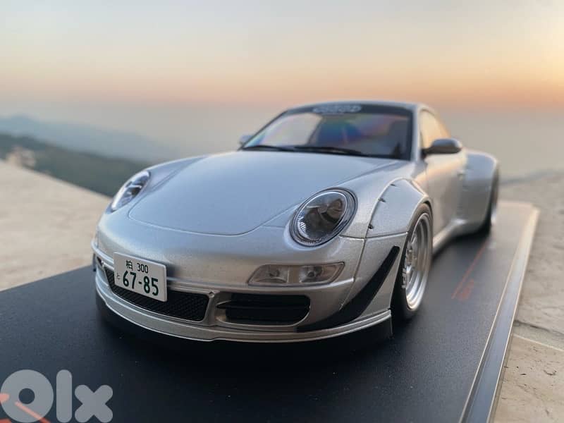 porsche 911 diecast model car scale 1/18 rwb 1