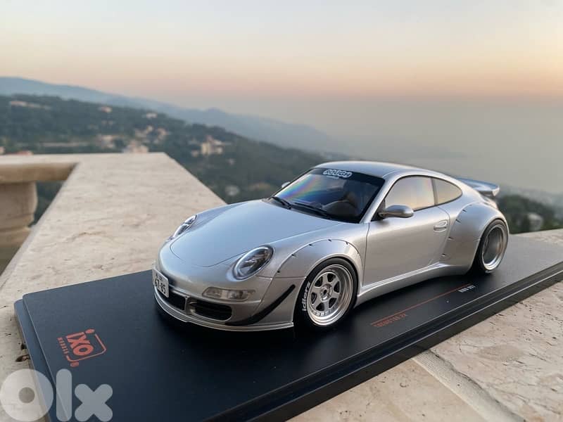 porsche 911 diecast model car scale 1/18 rwb 3