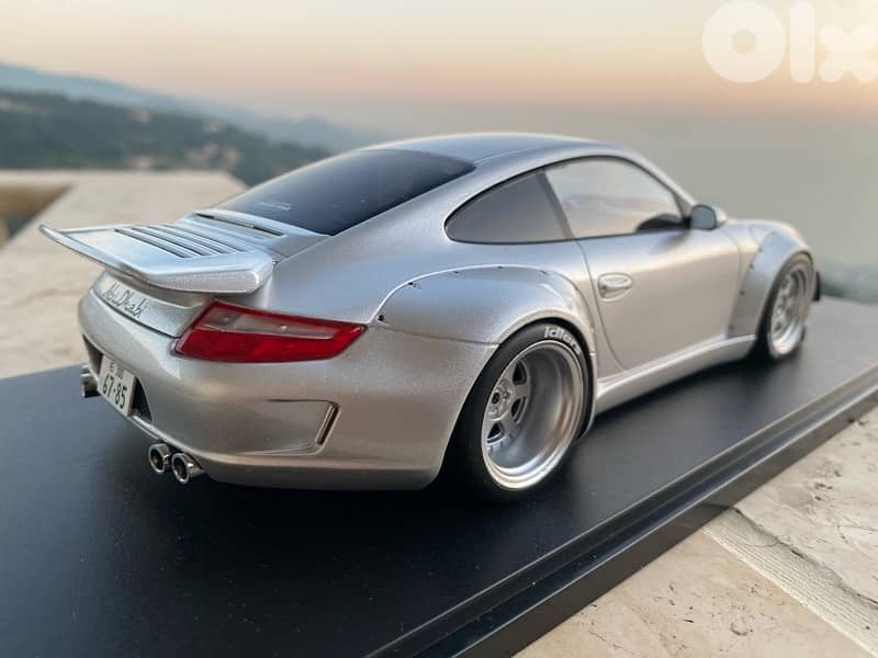porsche 911 diecast model car scale 1/18 rwb 9