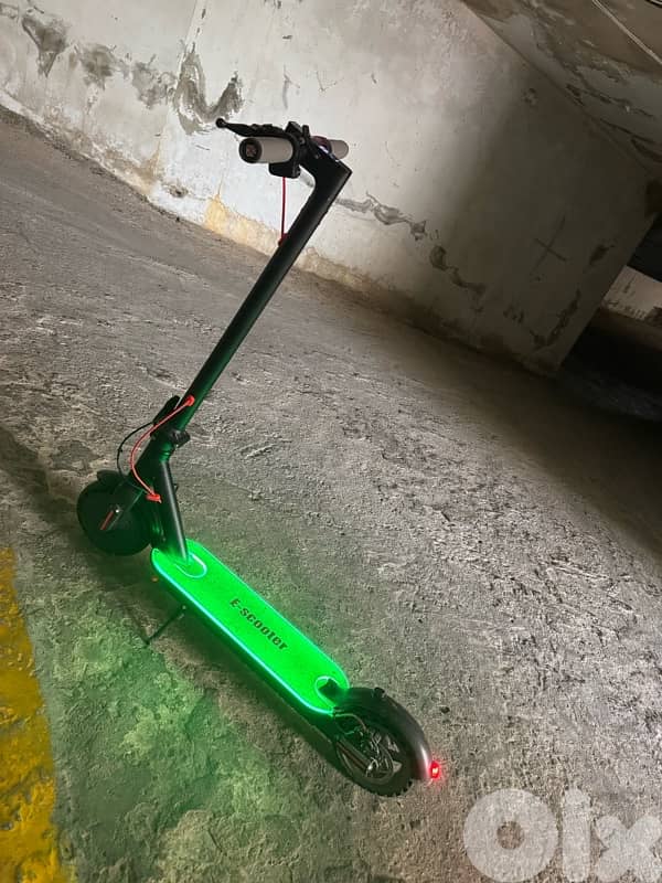 Electric scooter 8