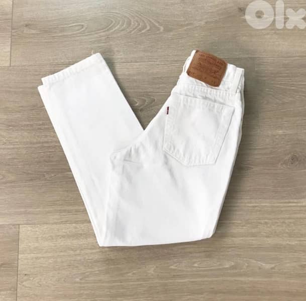 levis shaping white jeans size s like new, rarely worn 2