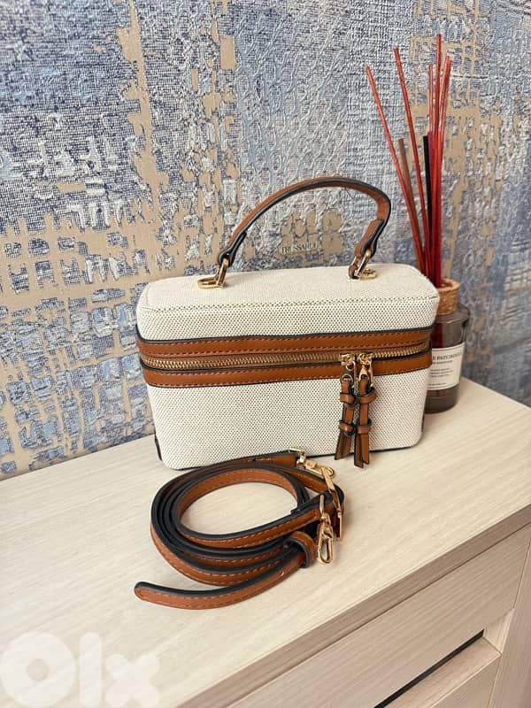 square shoulder, handbag new 1