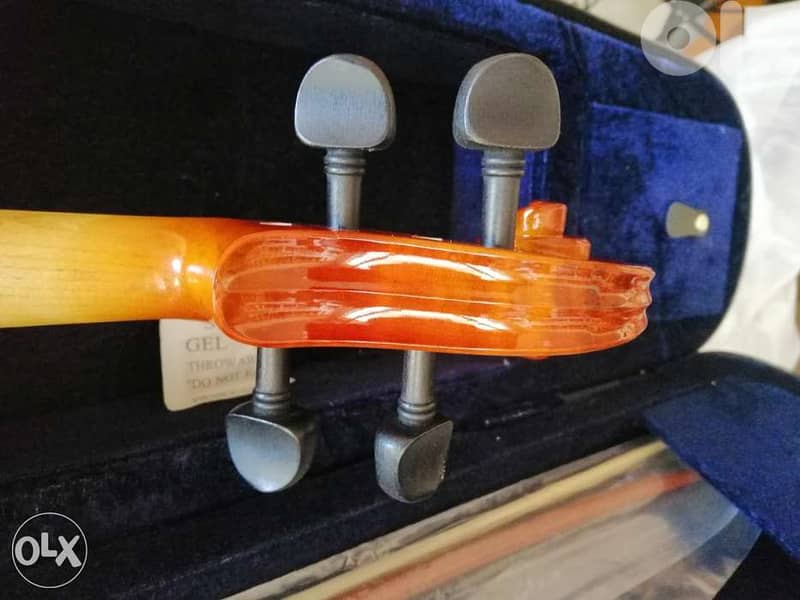 violin with all accessories best quality 4