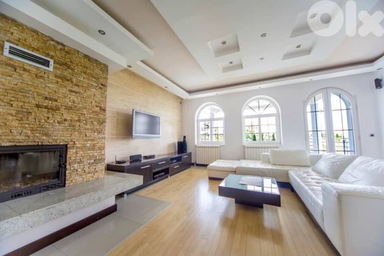 SPACIOUS APARTMENT IN AIN EL MRAISSEH PRIME (180SQ) 3 BEDS , (AM-281) 0