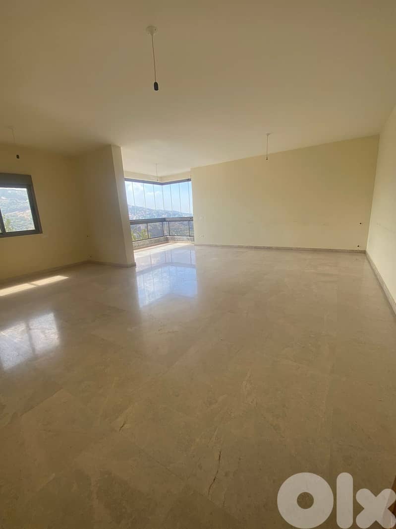 350 SQ APARTMENT FOR RENT IN RABWEH PRIME (RABR-117) 0