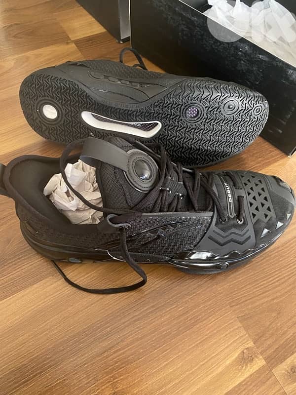 Anta Shock Wave 5 Pro 1