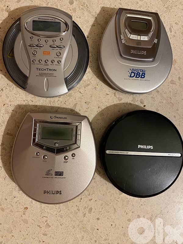 4 discman for sale 0