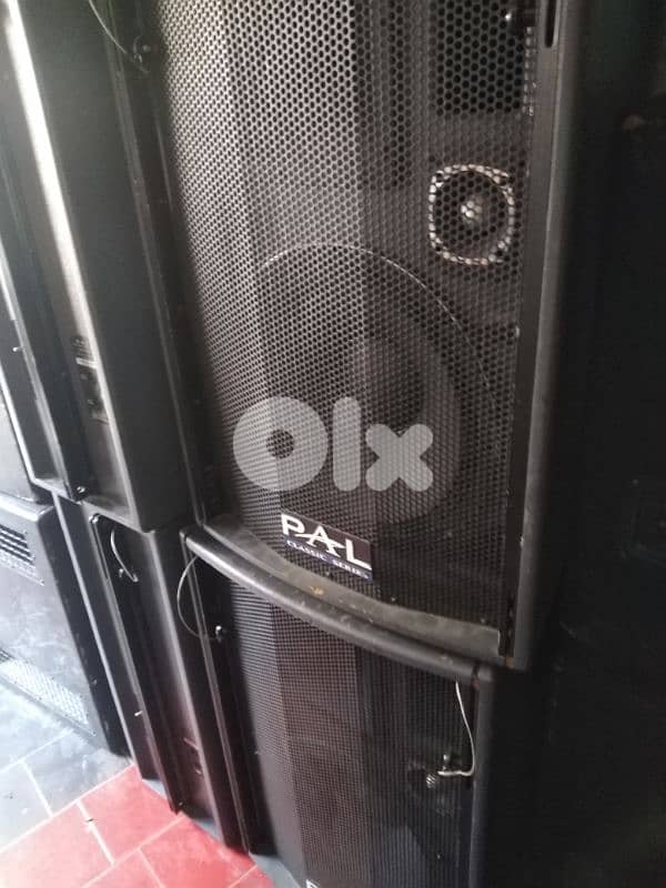 4 speakers pal 0