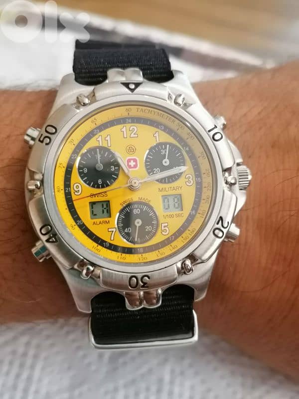 suiss military analog digital suiss 3