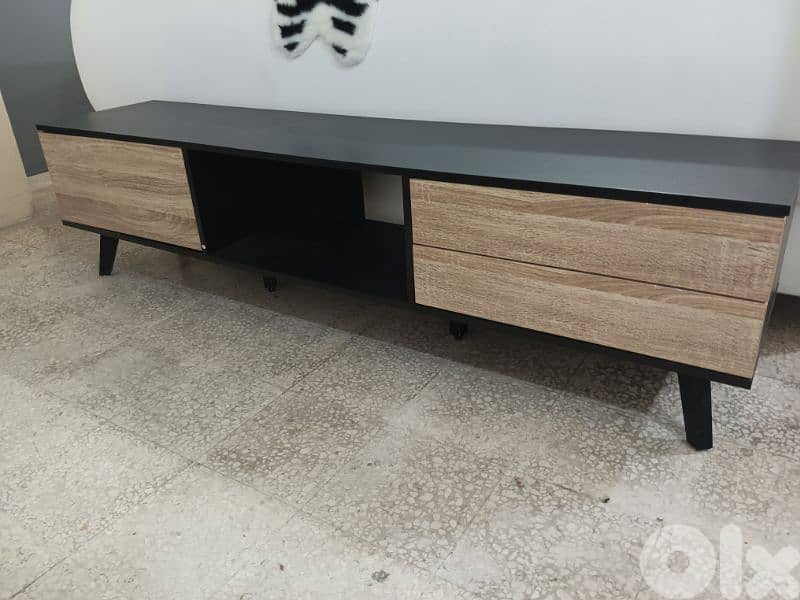 TV table 0