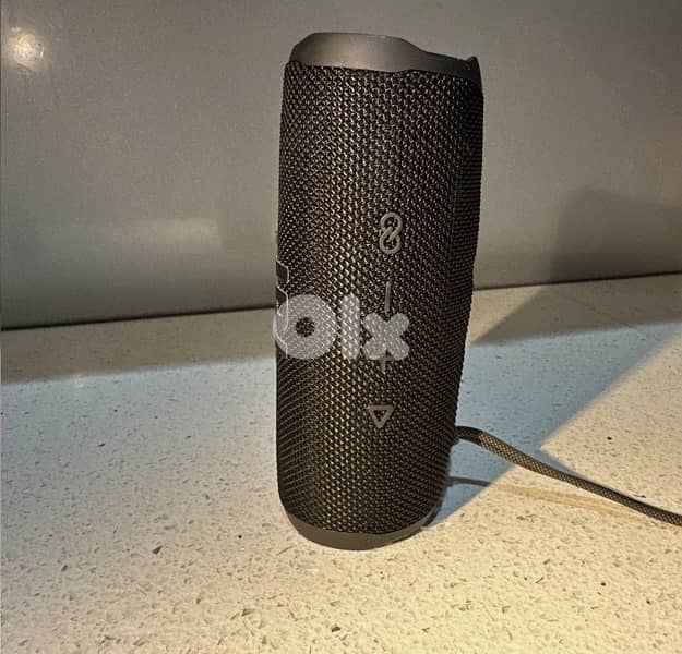 JBL Flip 6 like new 1