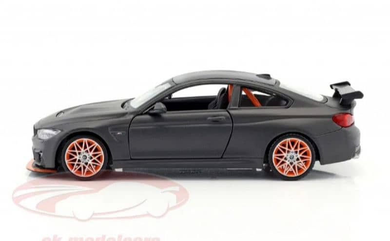 BMW M4 GTS diecast car model 1;24 2