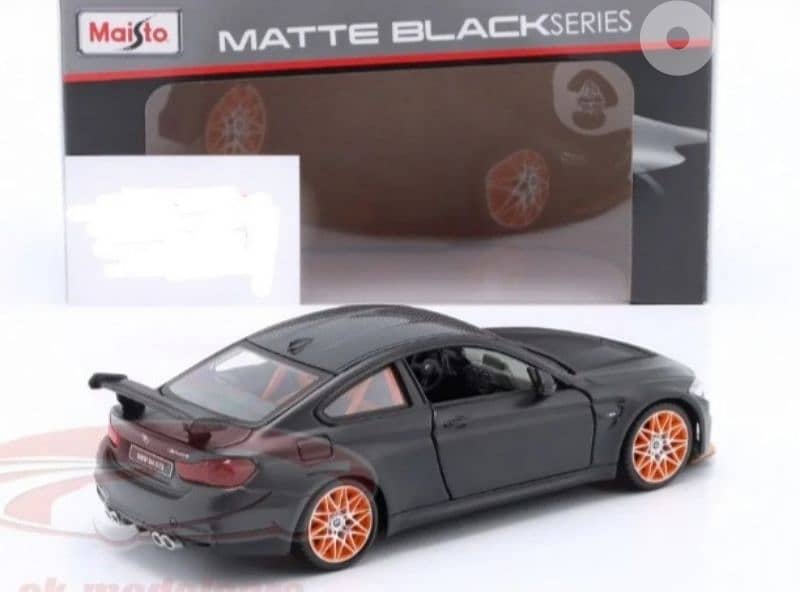 BMW M4 GTS diecast car model 1;24 4