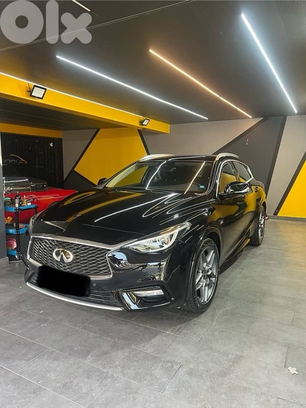 Infiniti Q30 2.0T 2018 0