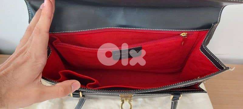salvadore Feragamo Black leather red suede bag 7