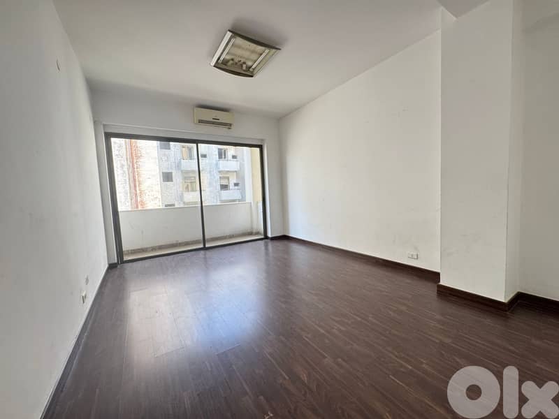 Office for Rent in ain al mreiseh مكتب للإيجار في عين المريسة bir798 0