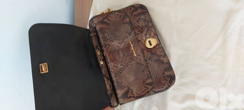 Salvadore Feragamo Crocodile bag 3