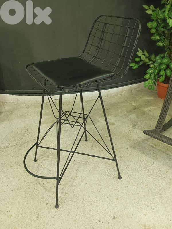 bar chair 0