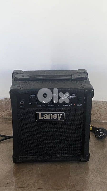 electric guitar with amp 3