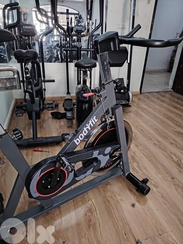 spinning bike body fit like new 1