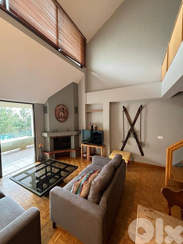 3 Bedrooms Chalet for Sale - Tilal Faqra 0