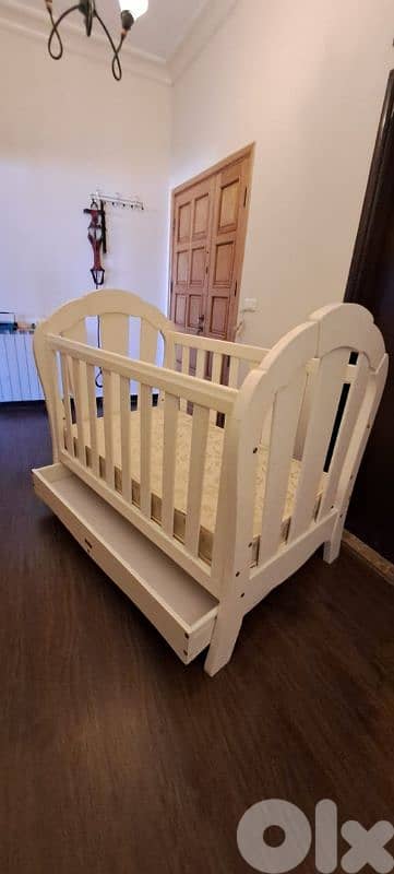 Big White Bed for Babys + Gift 2